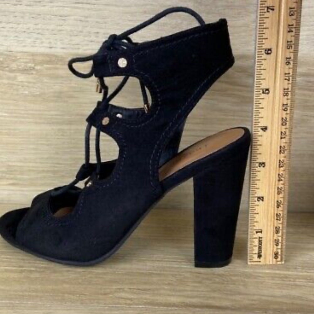 2 for $10 8M Black Indigo Road Velvet shoes